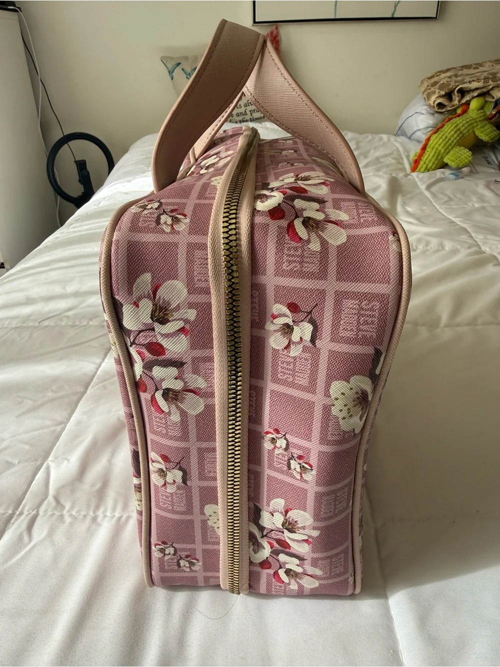 Steve Madden Pink Floral train Cosmetic Case  Make up organizer